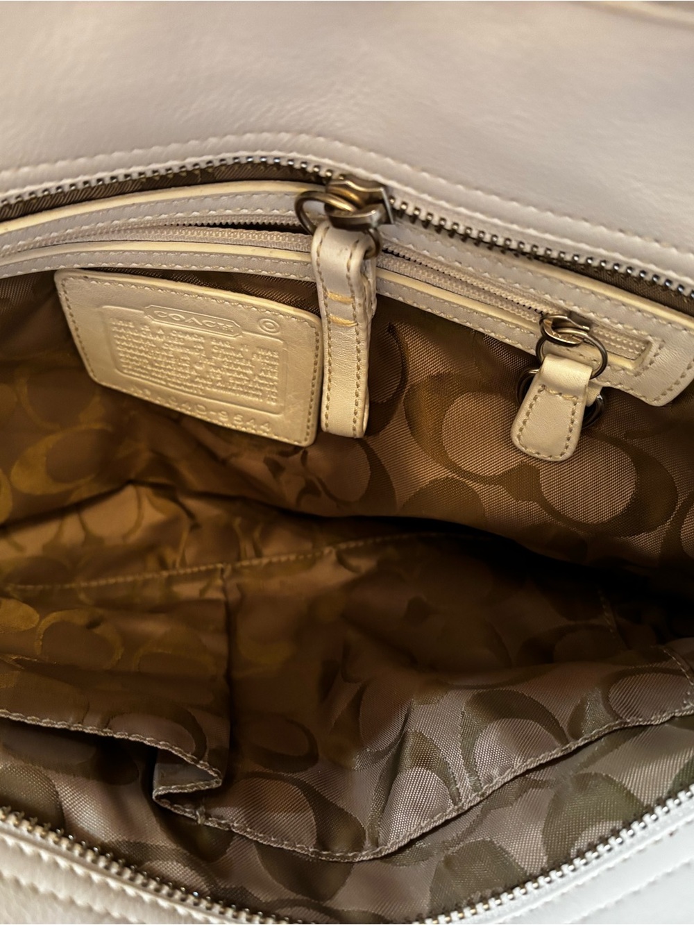 Coach Cream Leather Shoulder Tote with Buckle Accents - Picture 5 of 8